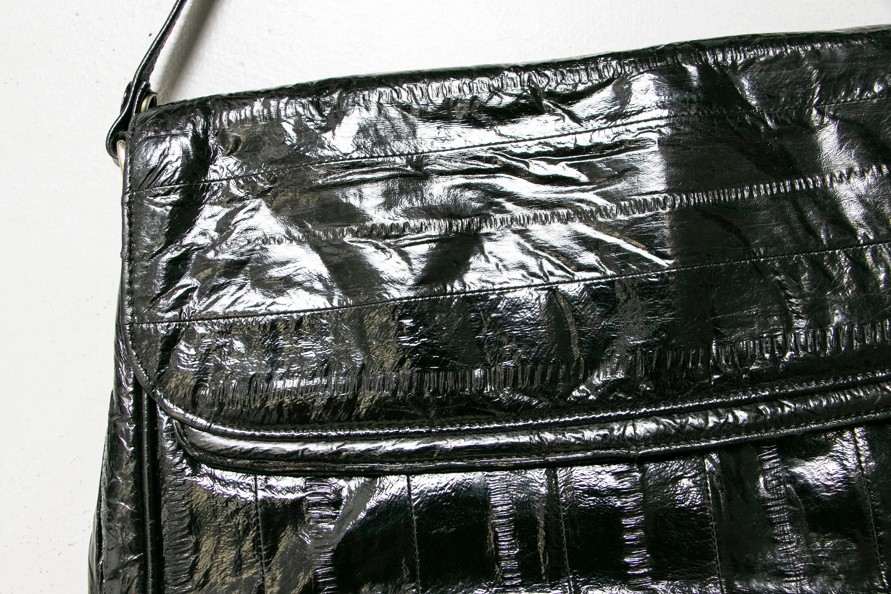 1980s EEL Skin Purse Black Shoulder Bag 80s