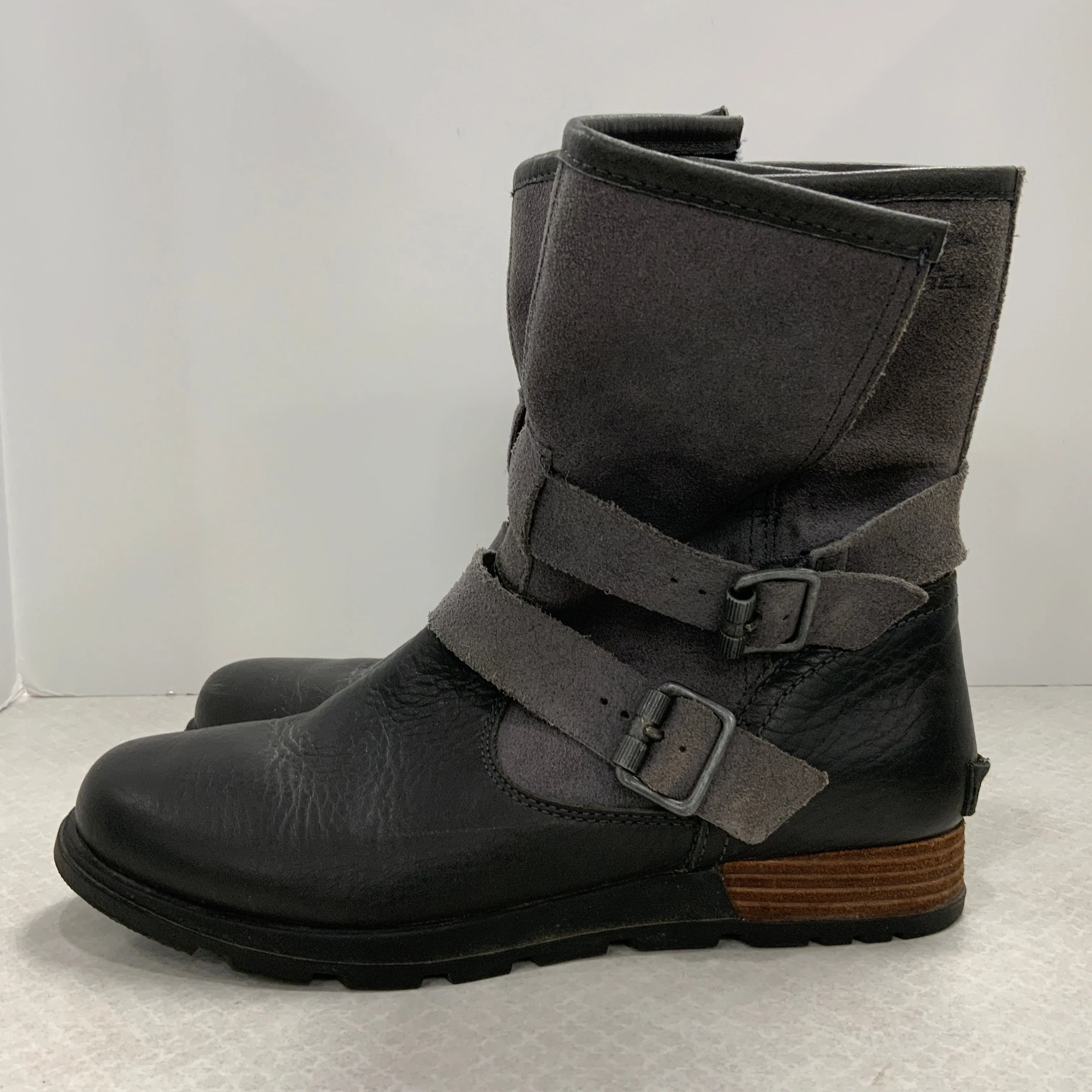 Boots Ankle Flats By Sorel In Black & Grey, Size: 9