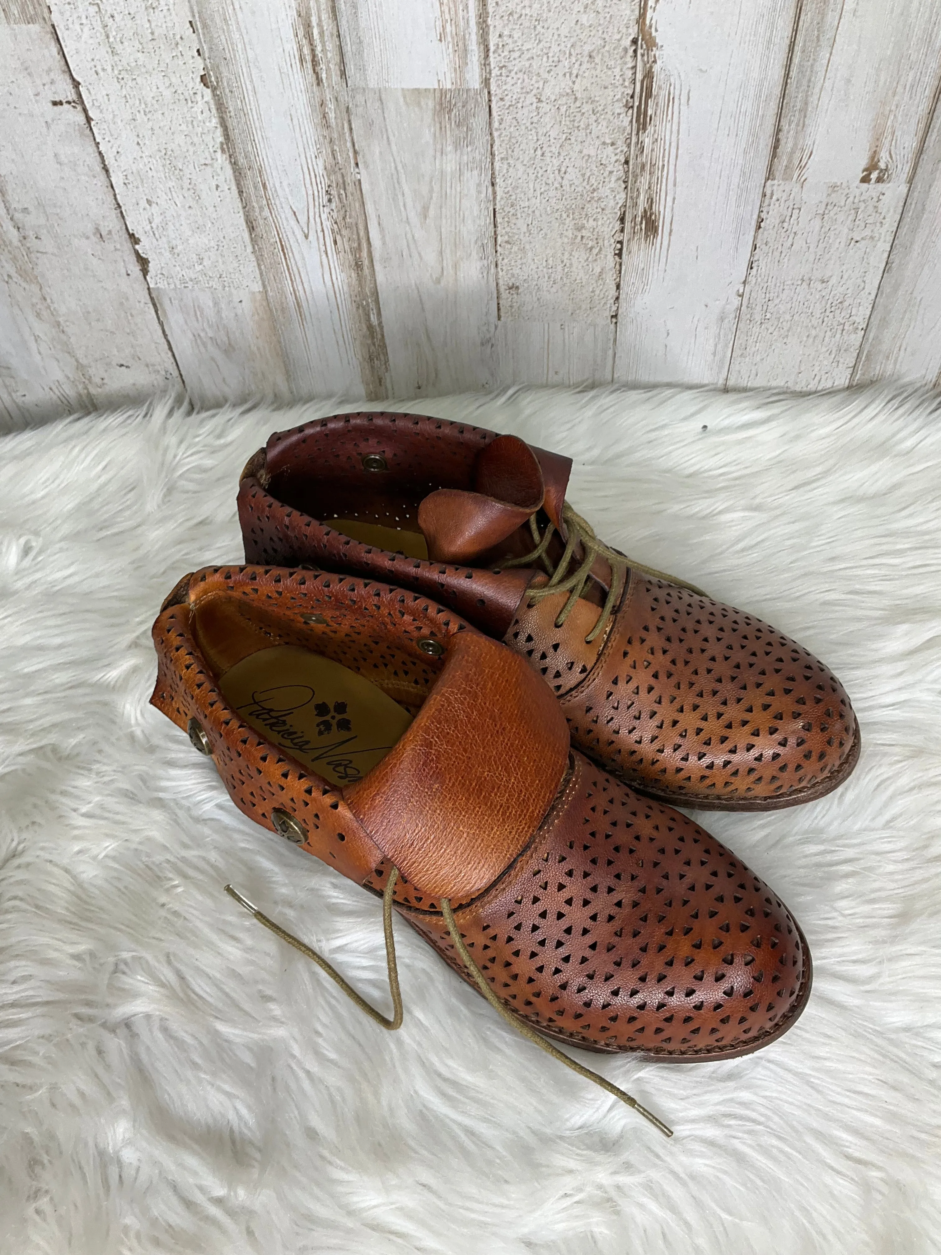 Brown Boots Ankle Flats Patricia Nash, Size 6.5