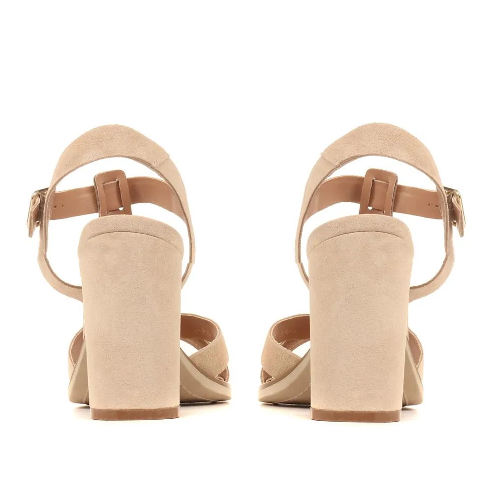 Celestia T-Bar Block Heeled Sandals - CELESTIA / 322 296